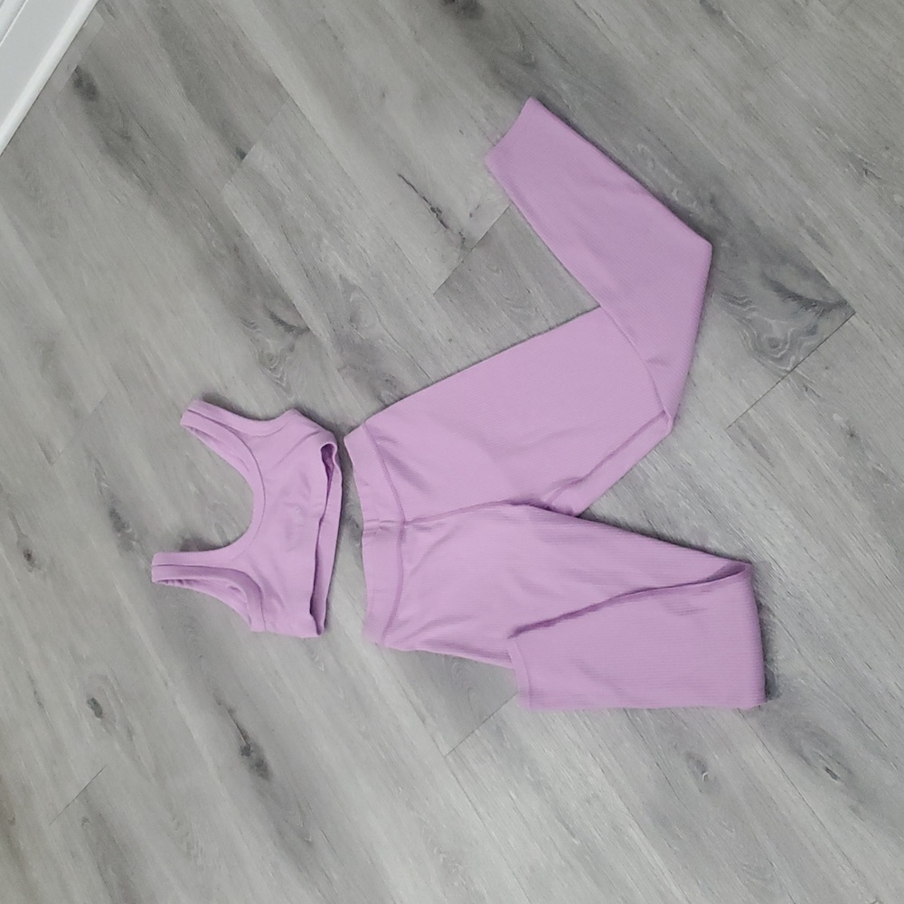 ALO Yoga Lavender Ribbed Blisfull Set Size Xs In Great Condition
